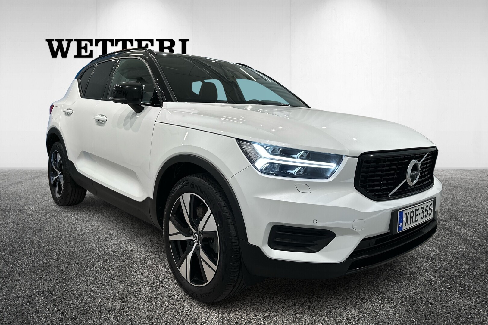 VOLVO XC40 2022