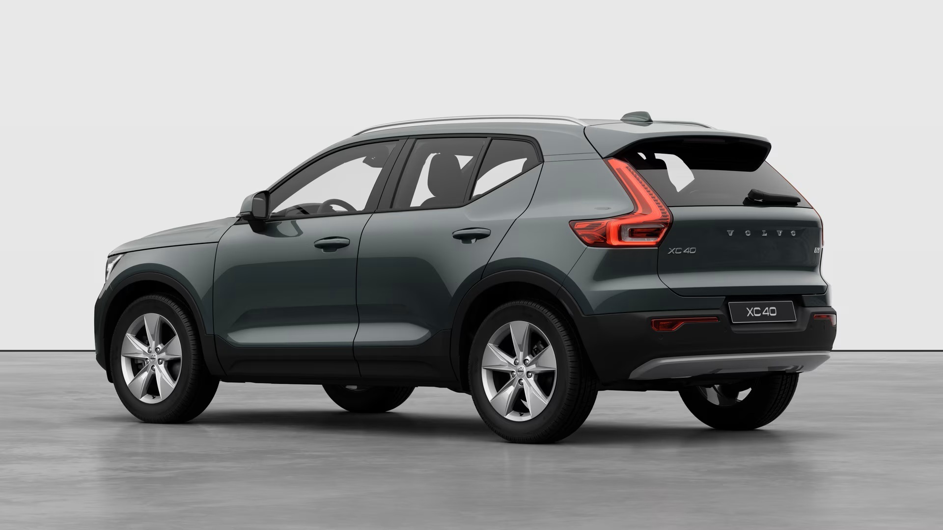VOLVO XC40 2026