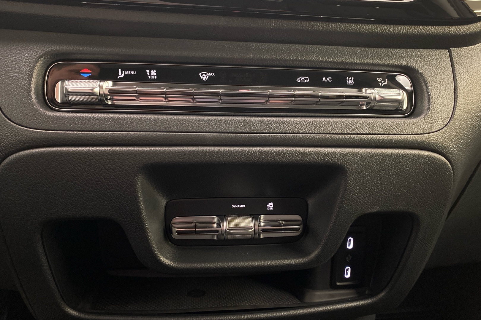 MERCEDES-BENZ Vito 2025