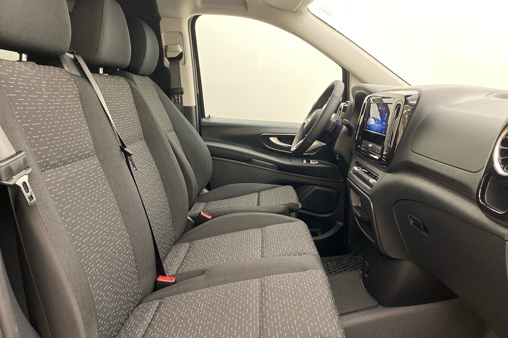 MERCEDES-BENZ Vito 2025