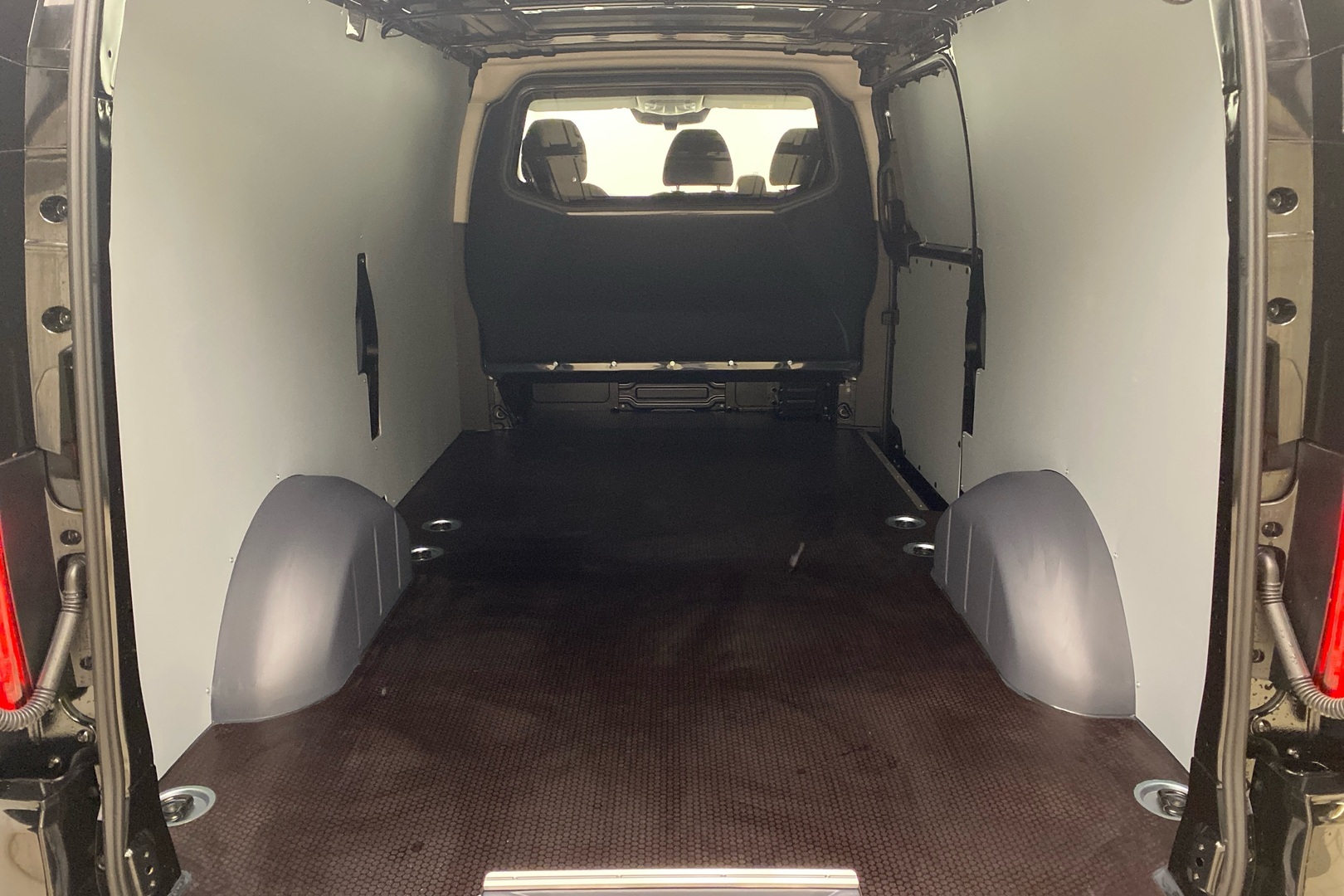 MERCEDES-BENZ Vito 2025