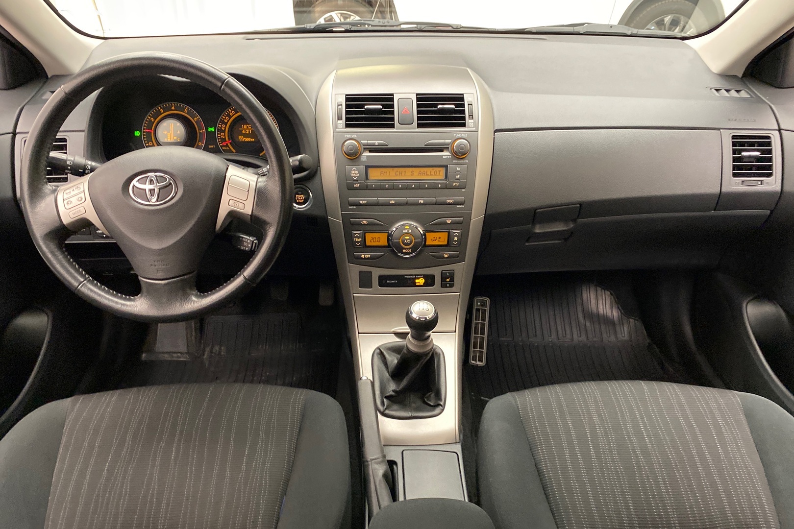 TOYOTA Corolla 2008