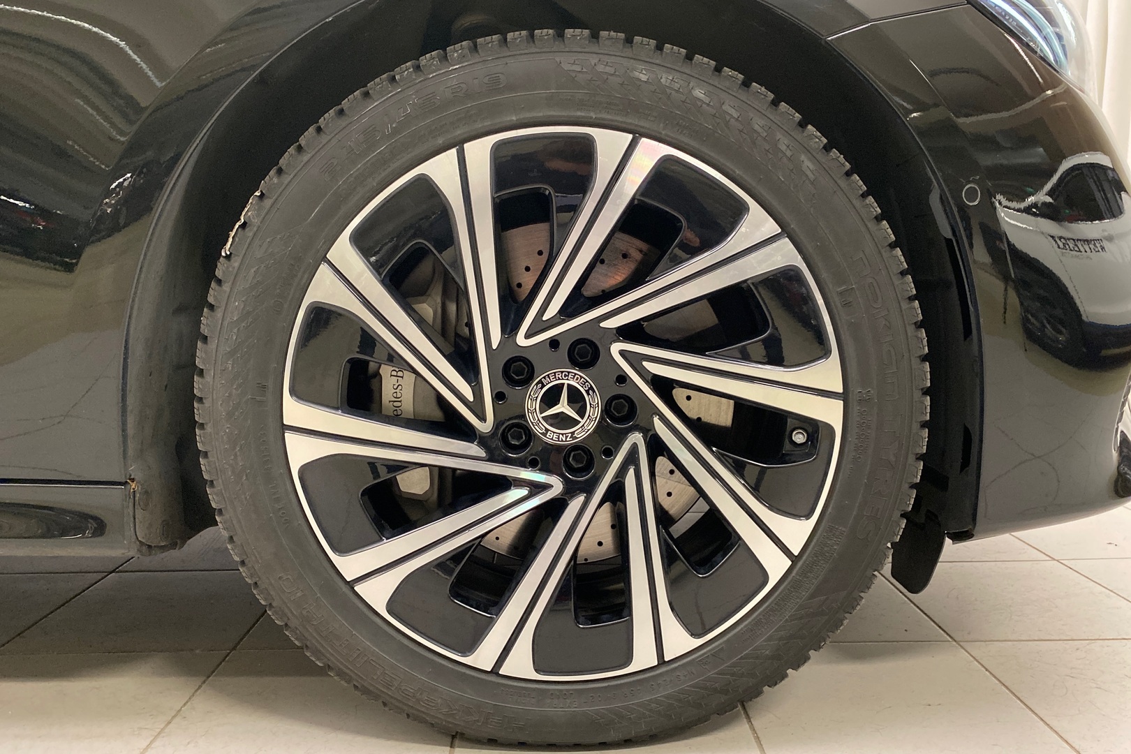 MERCEDES-BENZ E 2023