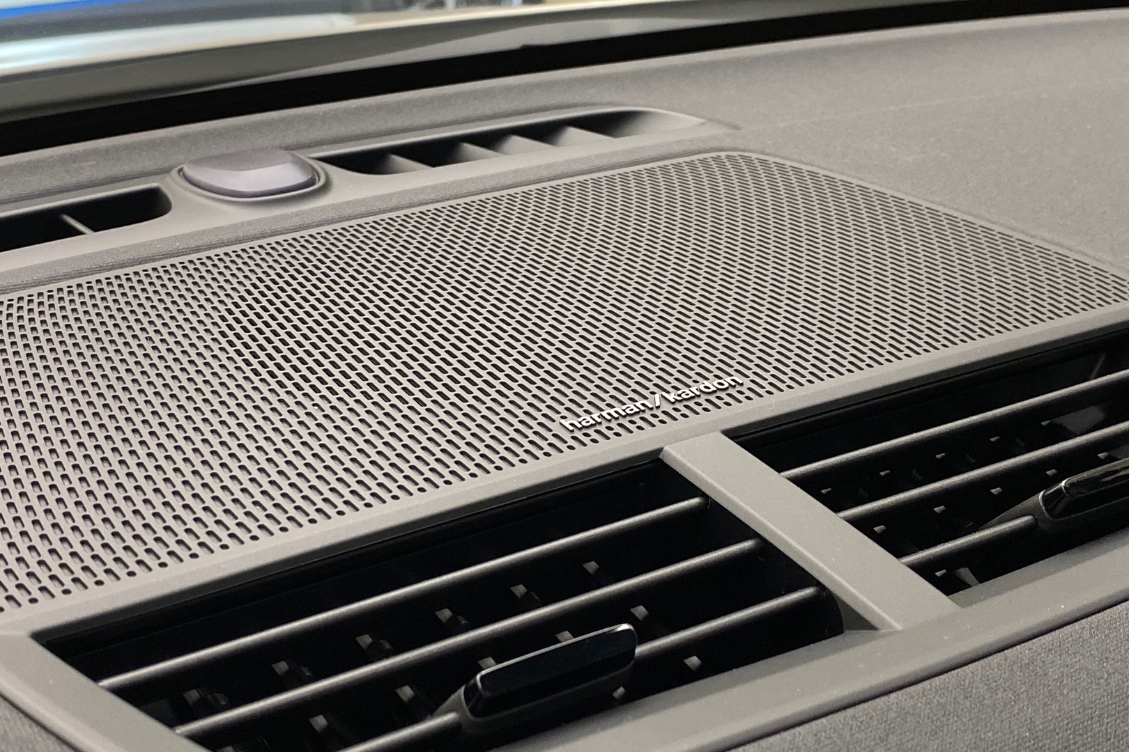 POLESTAR 2 2025