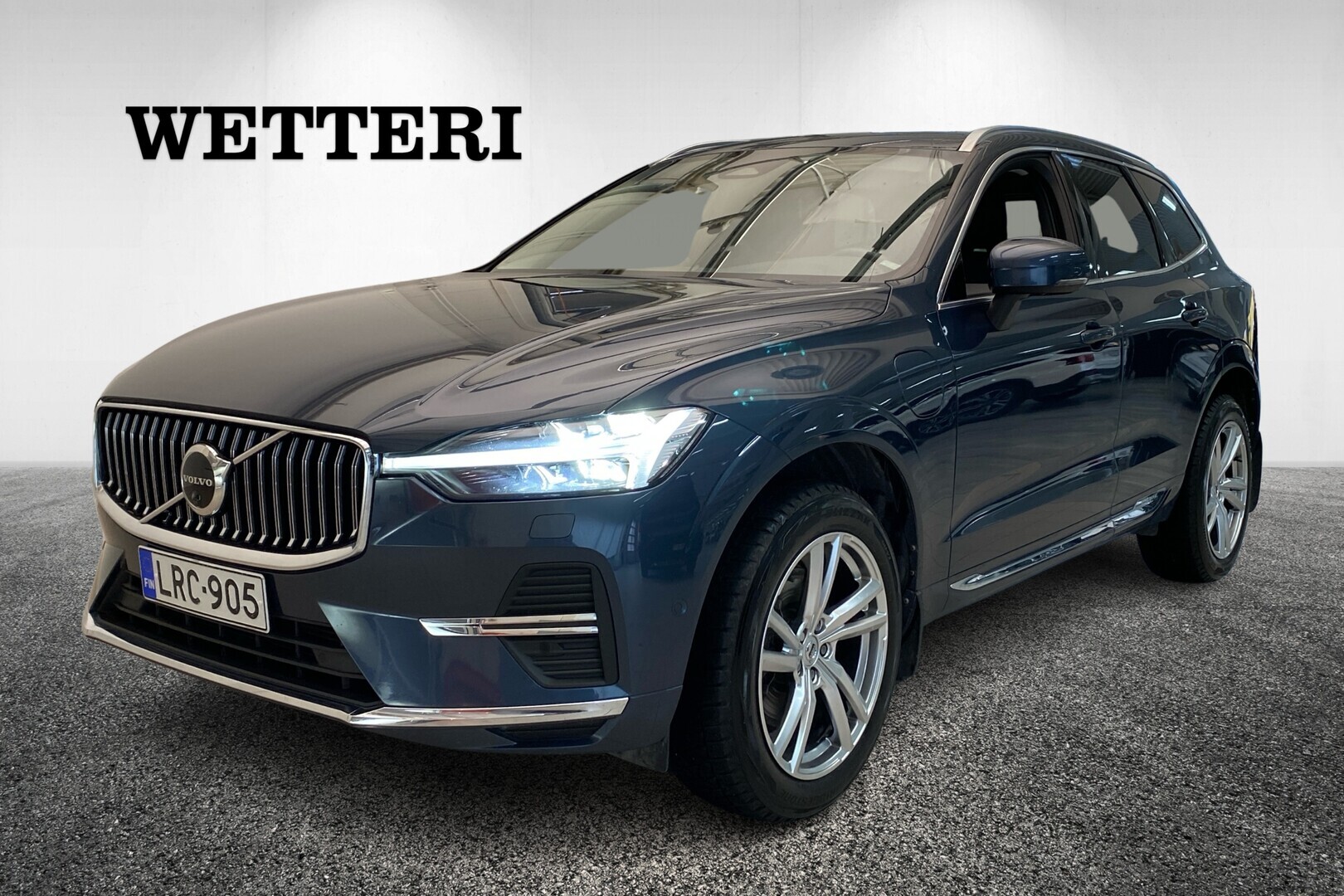 VOLVO XC60 2022