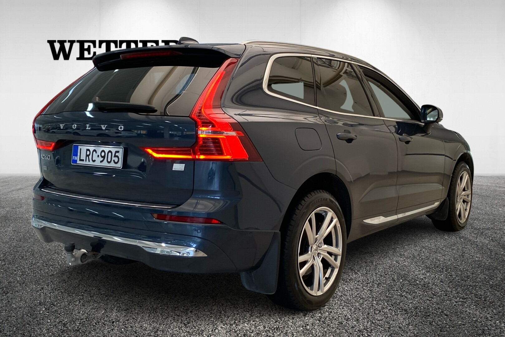VOLVO XC60 2022