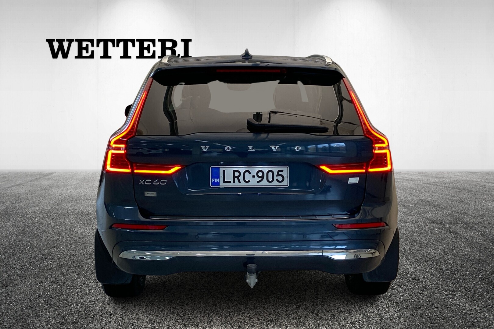 VOLVO XC60 2022