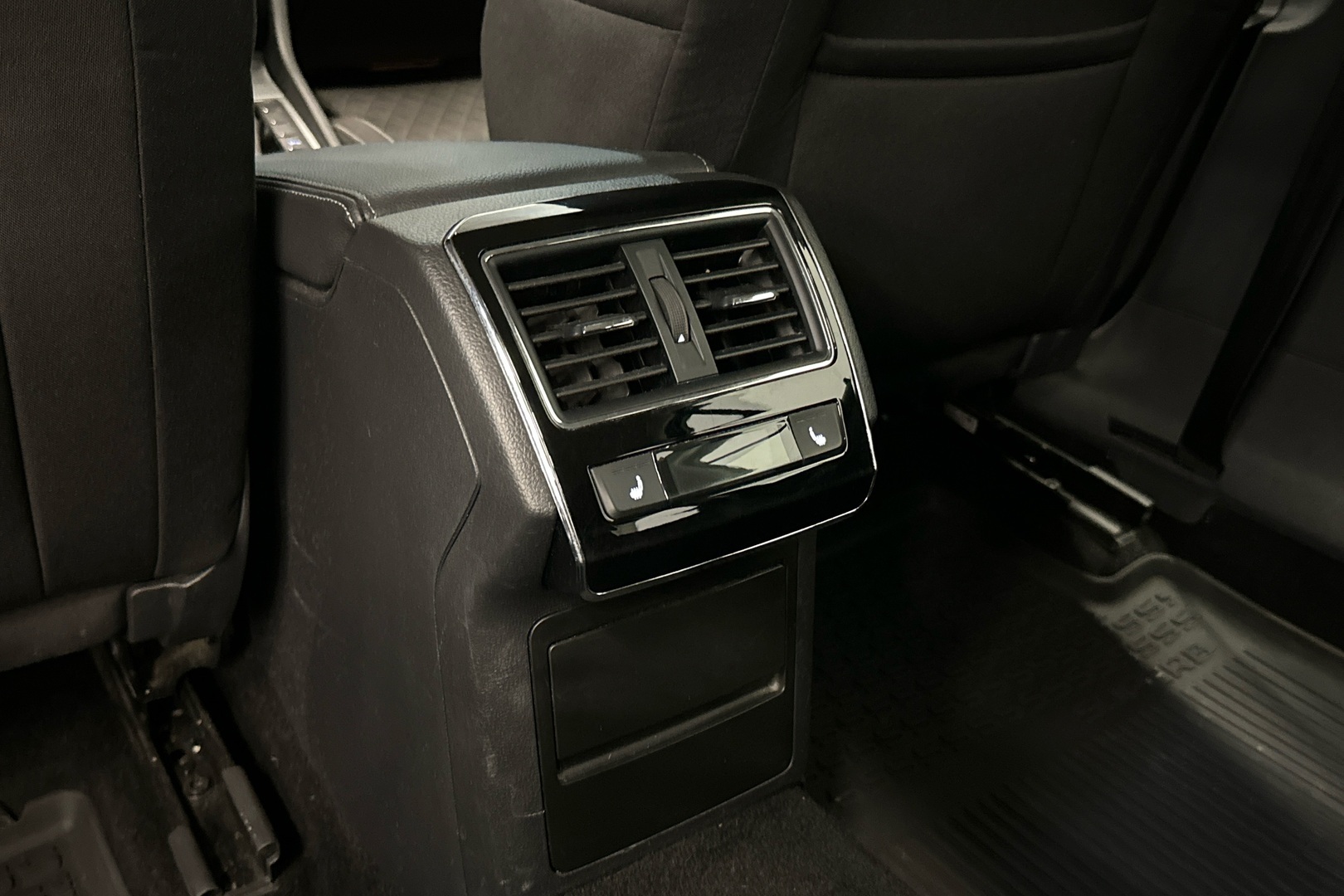 SKODA SUPERB COMBI 2020