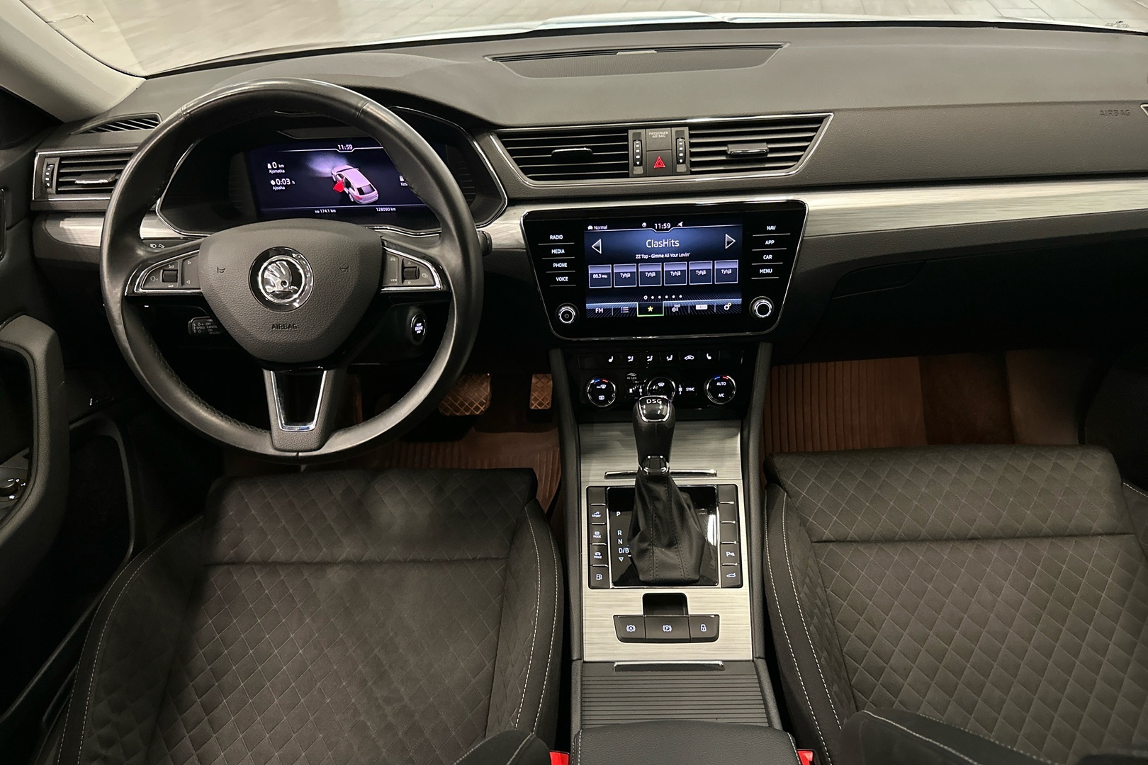 SKODA SUPERB COMBI 2020