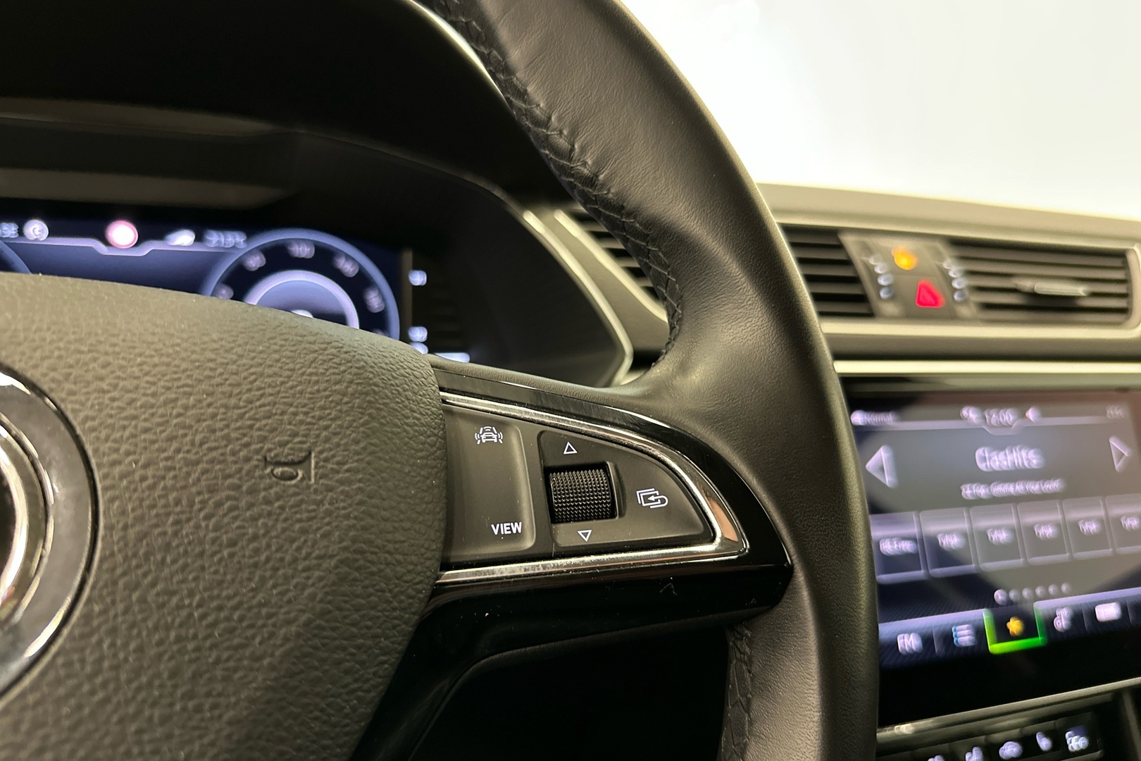 SKODA SUPERB COMBI 2020