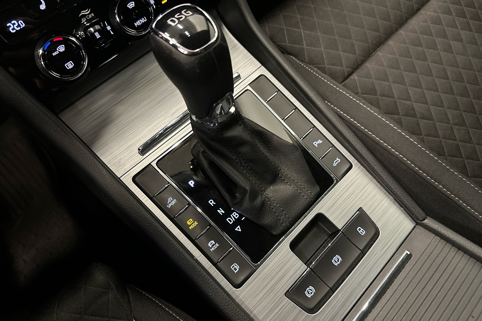 SKODA SUPERB COMBI 2020