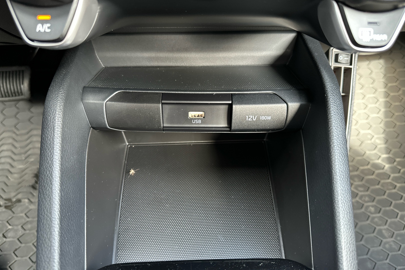KIA Stonic 2024