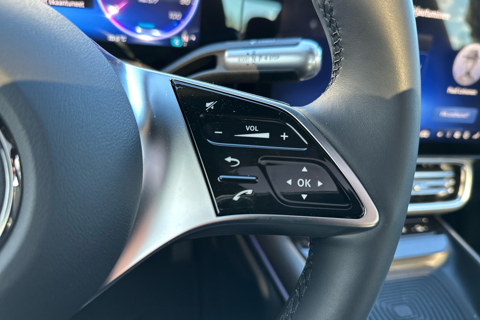 MERCEDES-BENZ CLA 2025