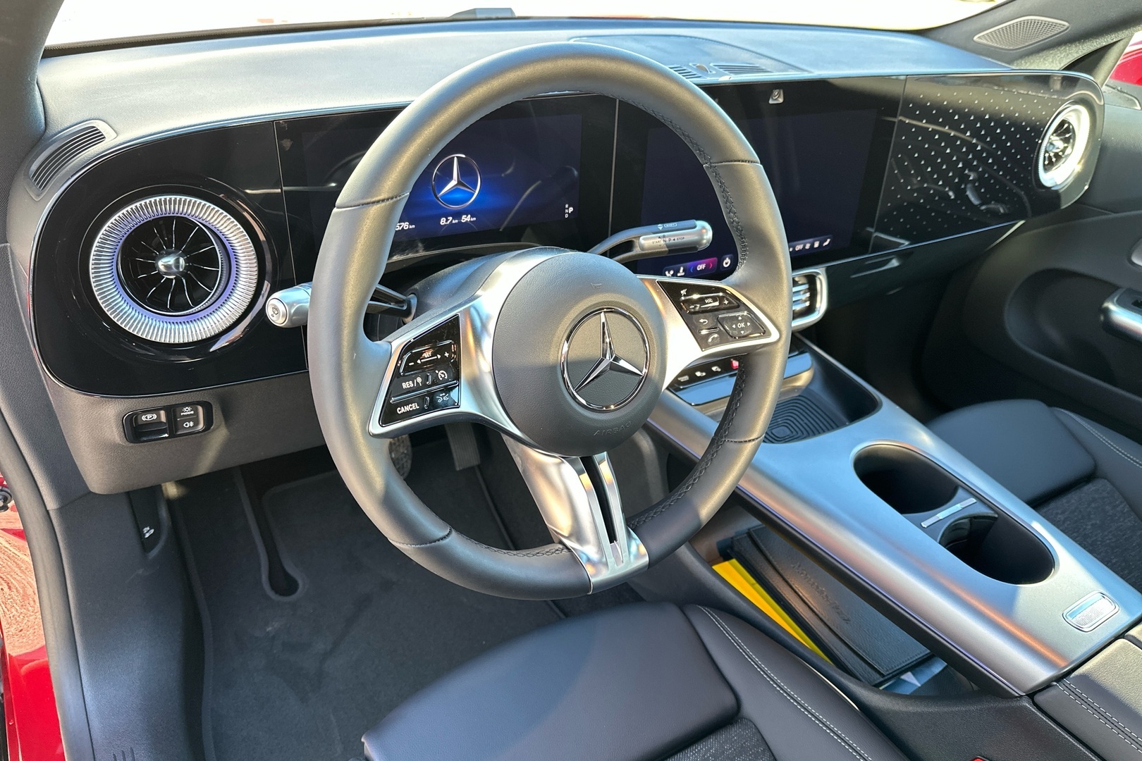 MERCEDES-BENZ CLA 2025
