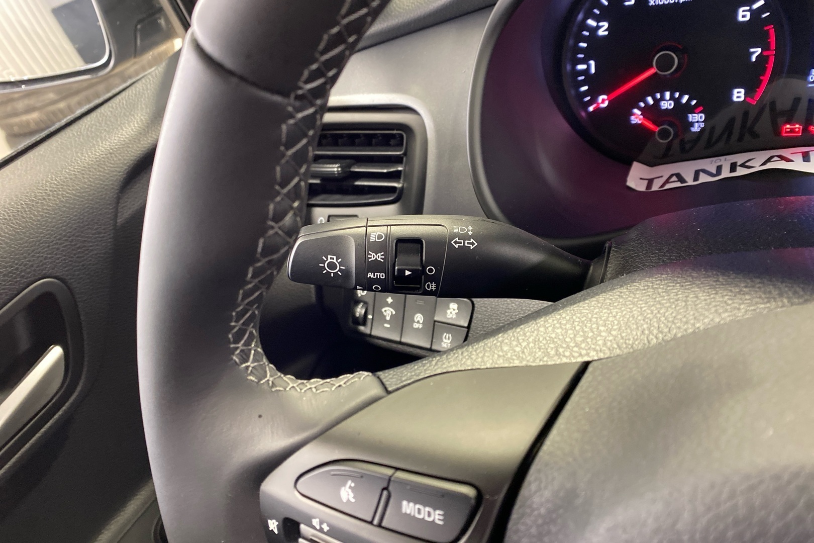 KIA STONIC 2024