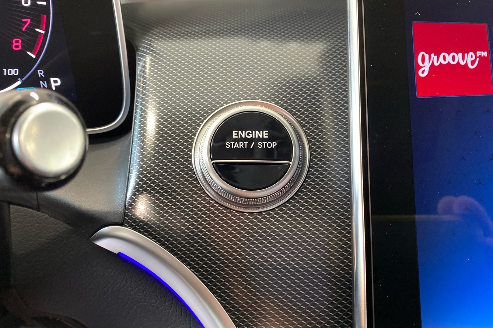 MERCEDES-BENZ GLC 2025