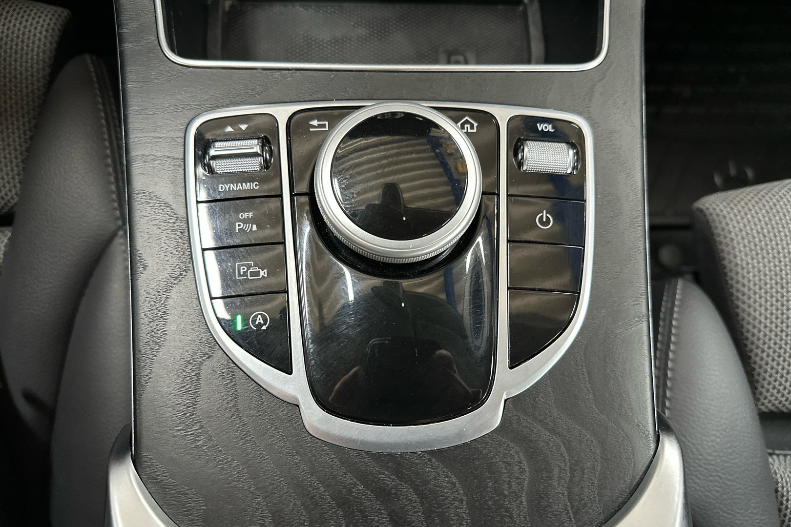 MERCEDES-BENZ C 2018