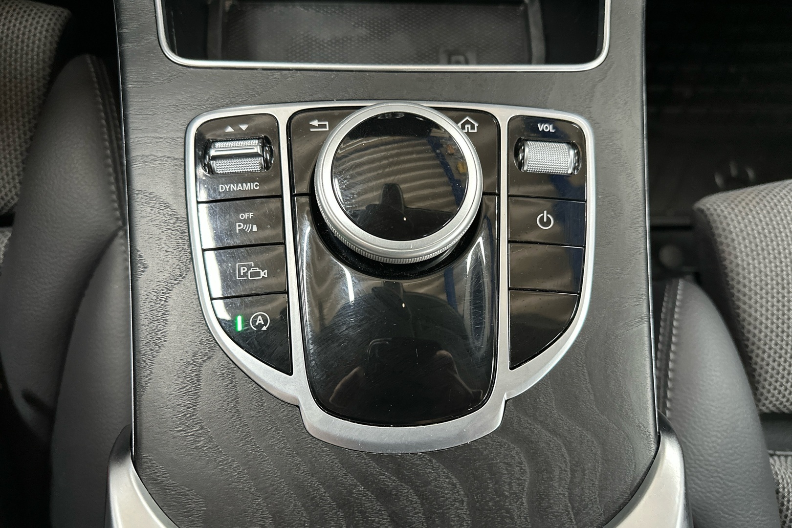 MERCEDES-BENZ C 2018