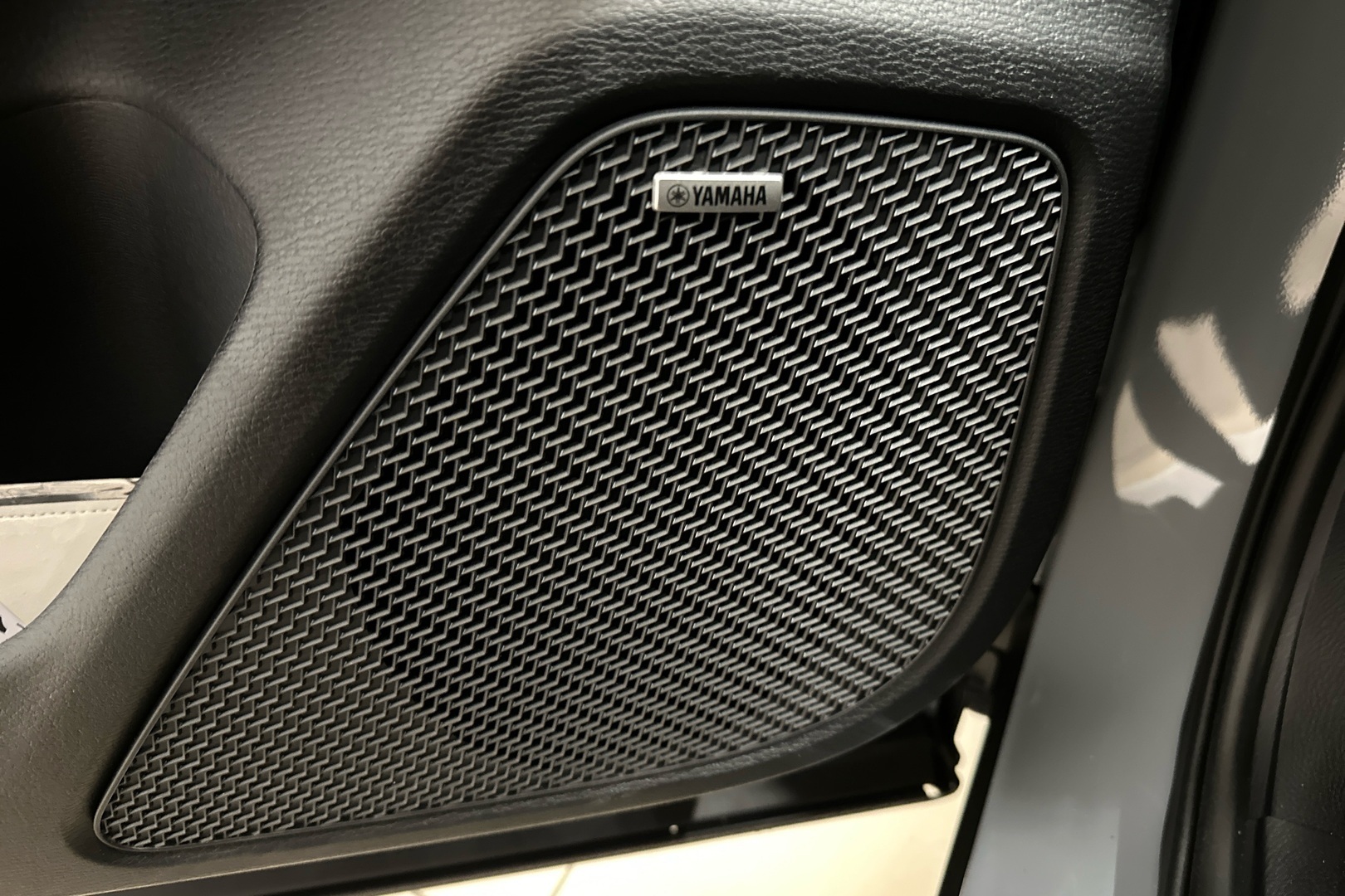 MITSUBISHI Outlander 2025