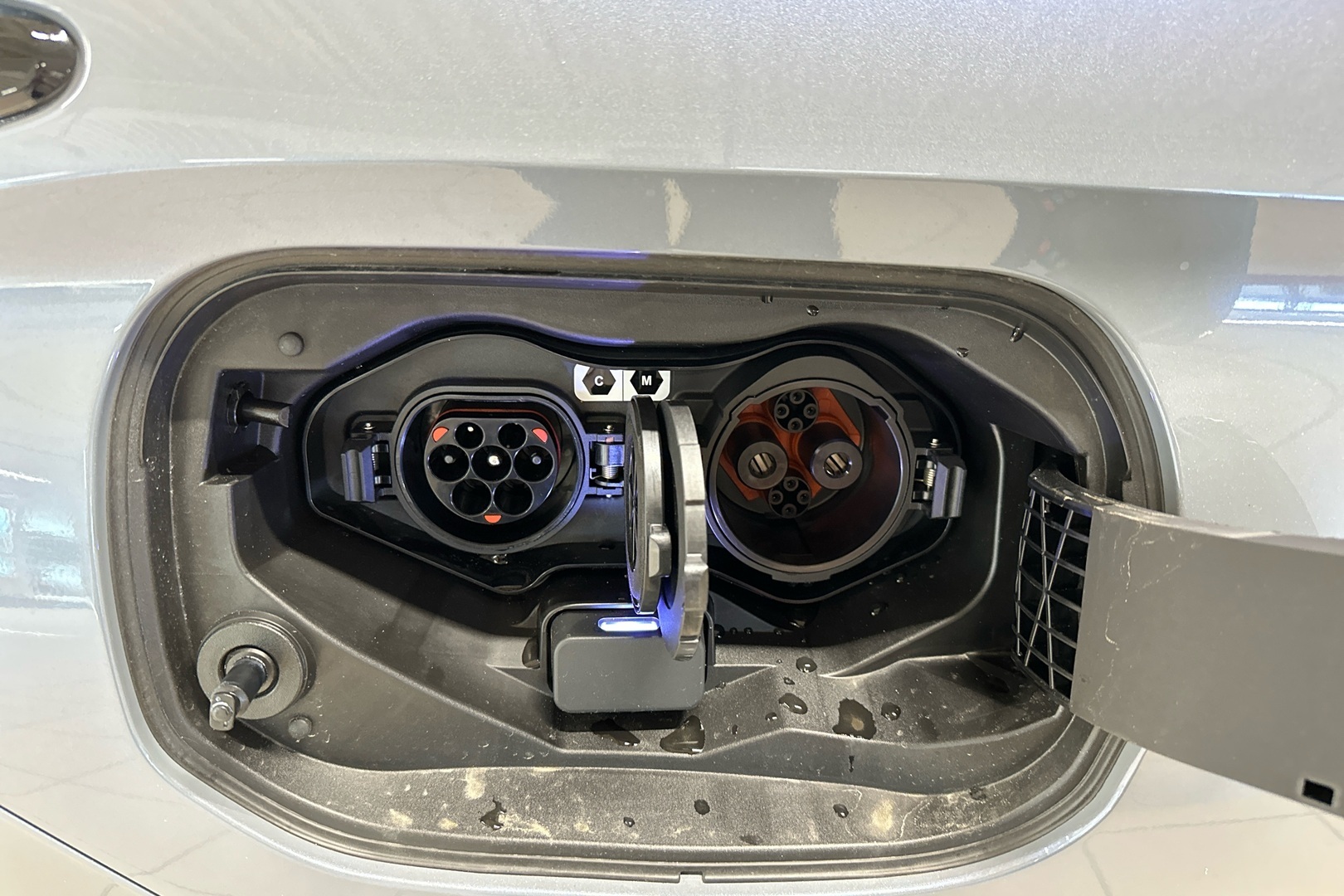 MITSUBISHI Outlander 2025