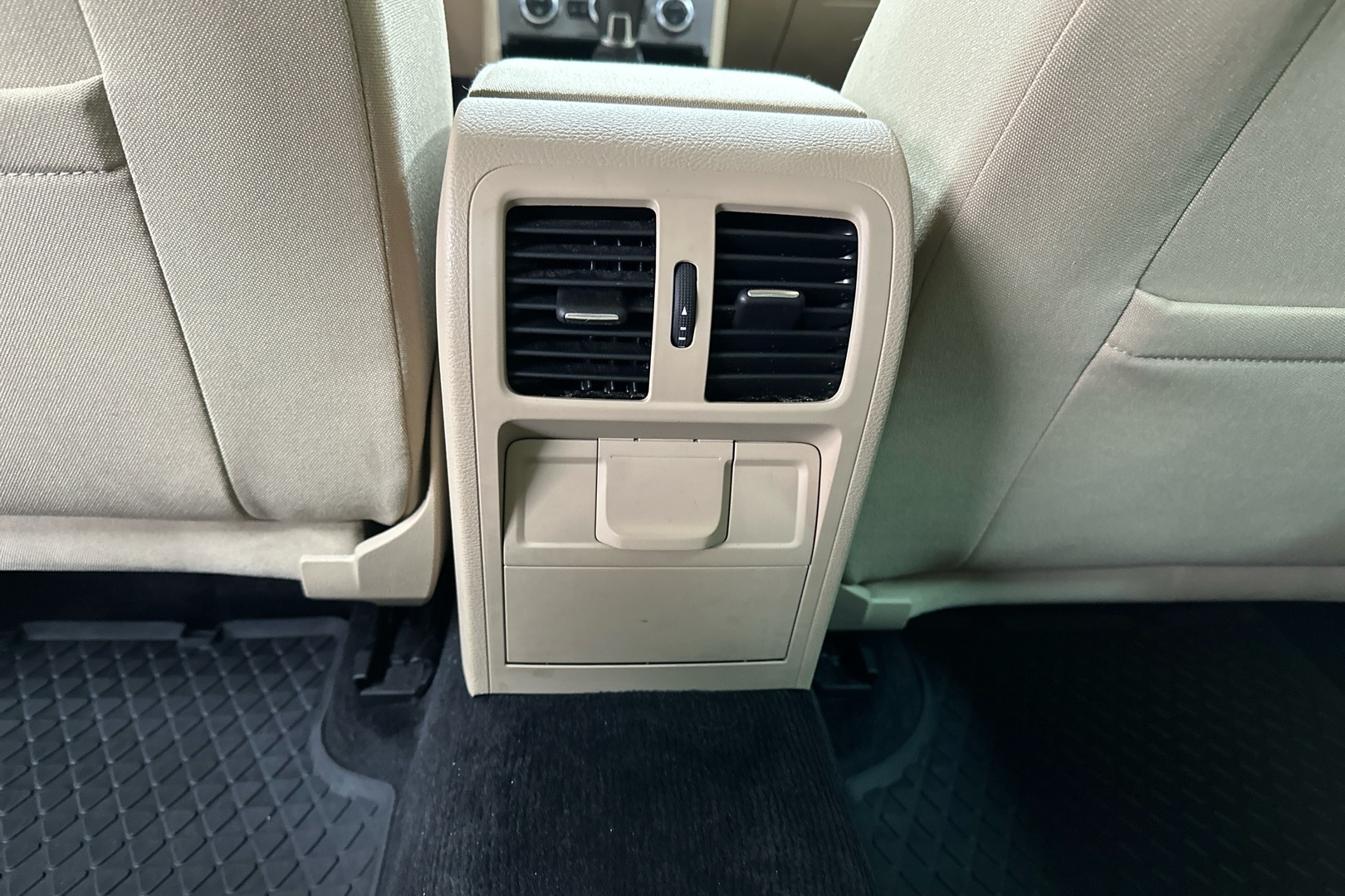 VOLKSWAGEN Passat 2014