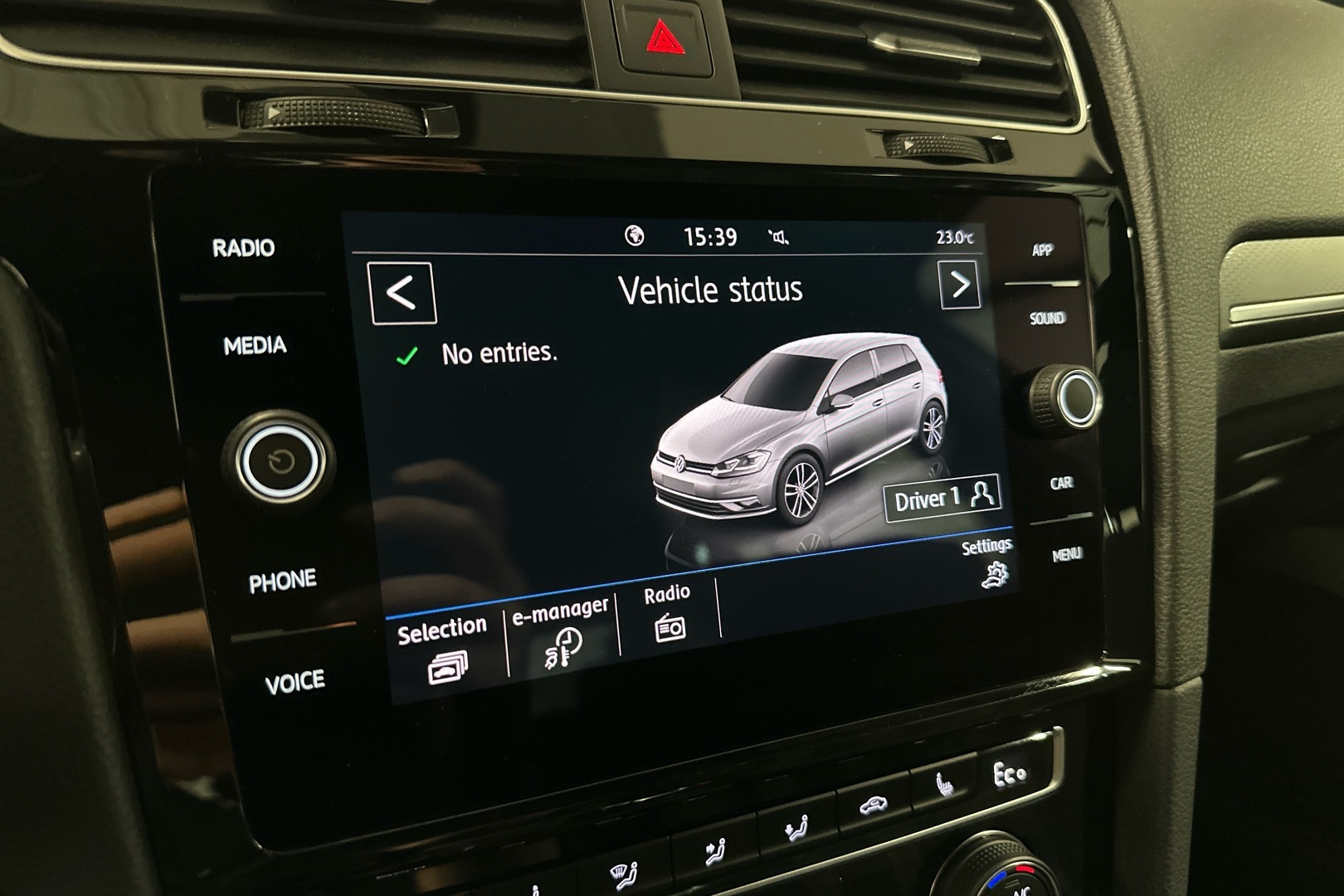 VOLKSWAGEN Golf 2020