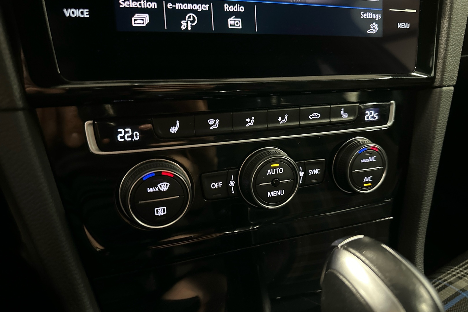 VOLKSWAGEN Golf 2020