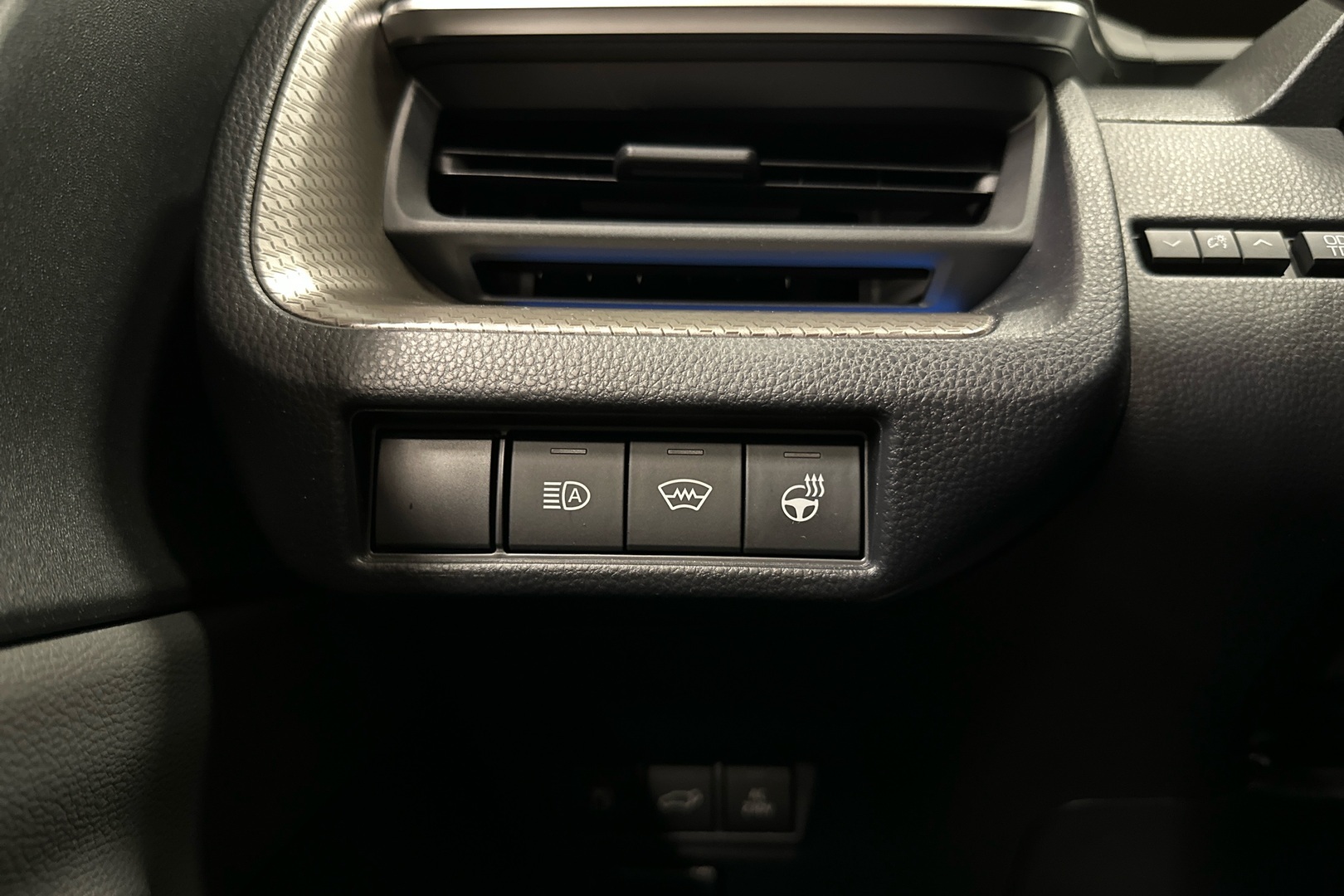 TOYOTA Prius Plug-in 2023