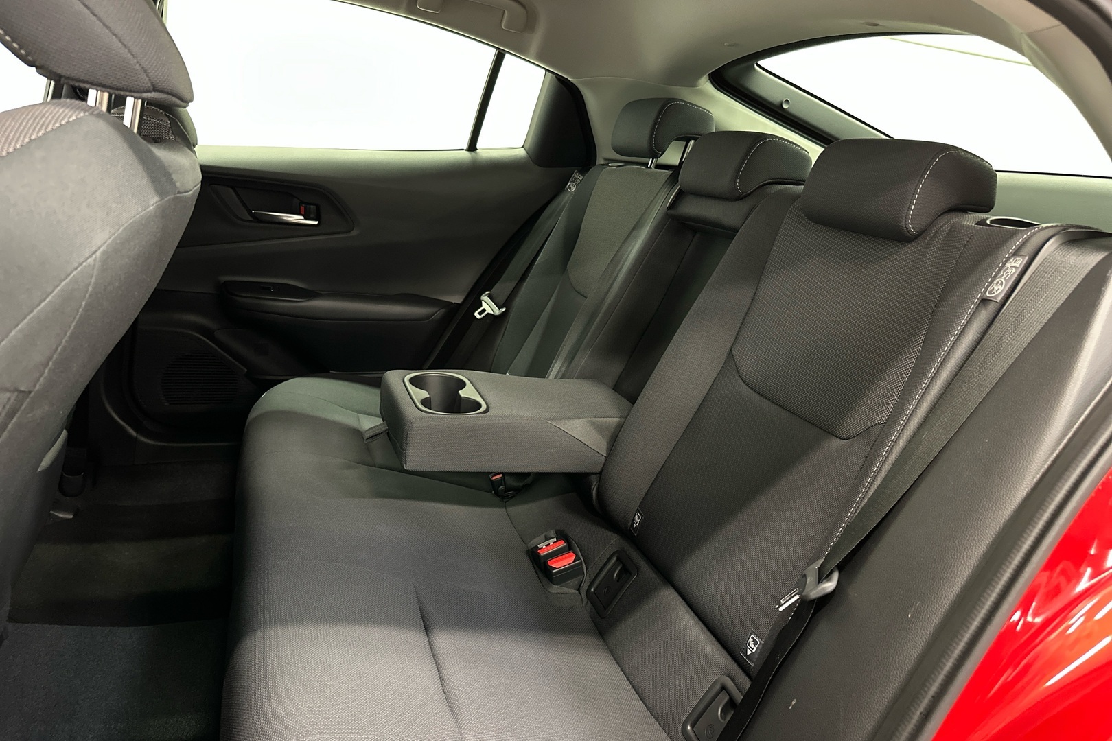 TOYOTA Prius Plug-in 2023