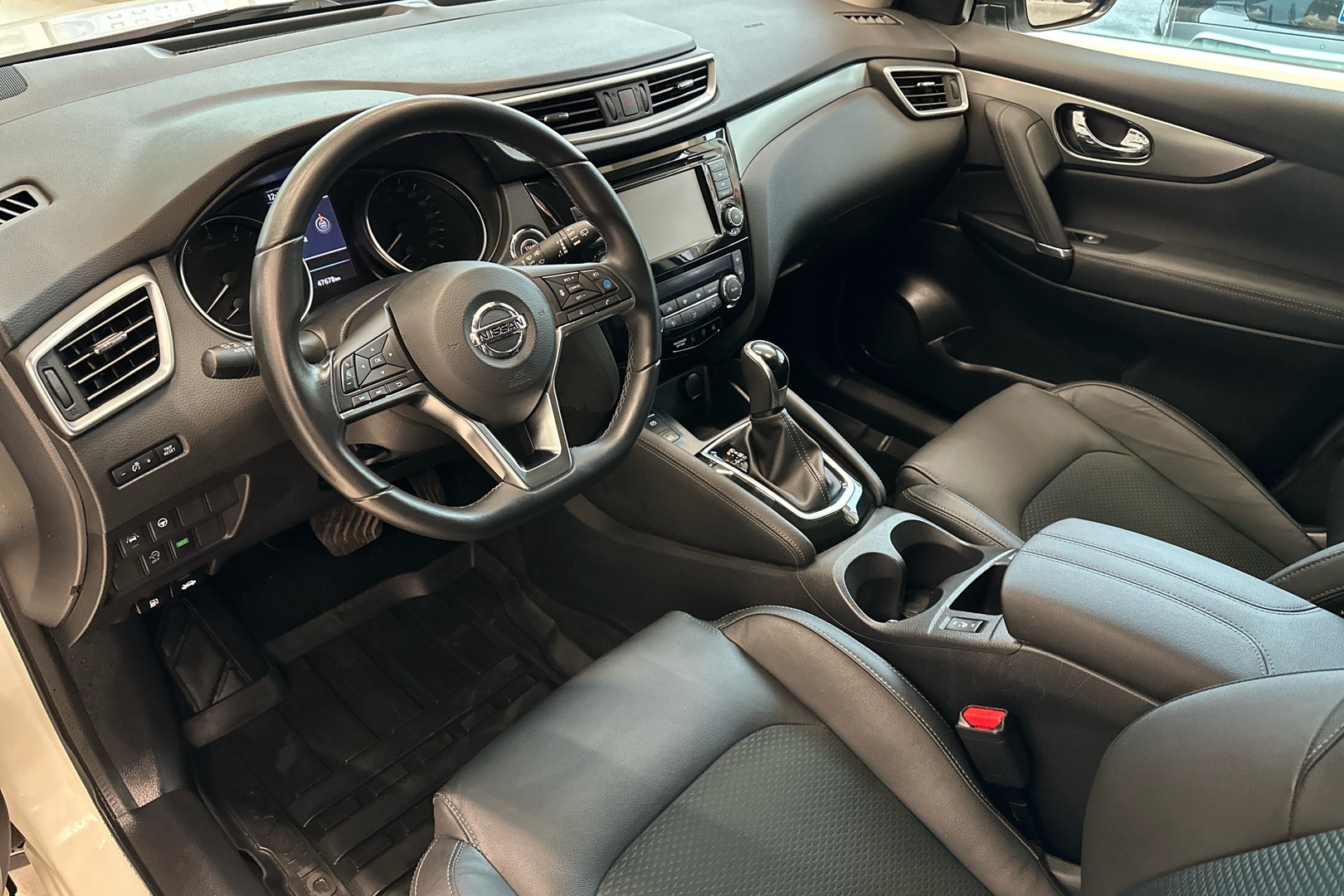 NISSAN Qashqai 2020