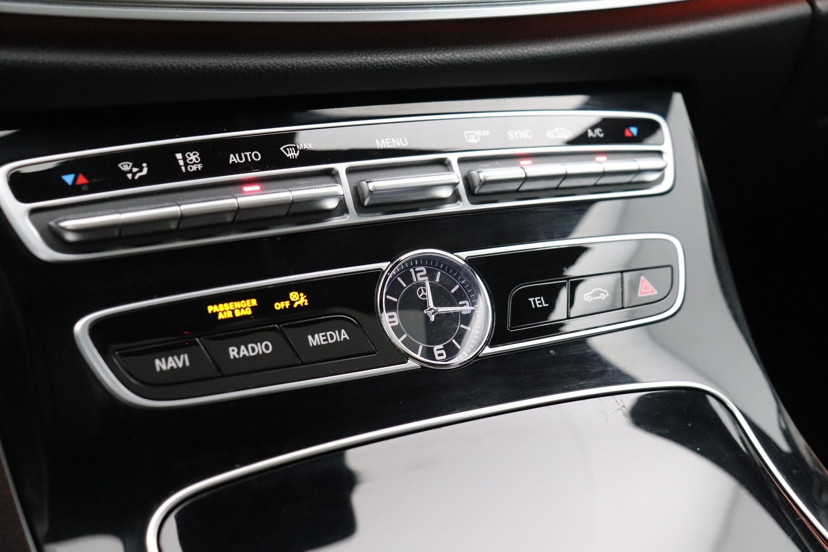 MERCEDES-BENZ E 2018