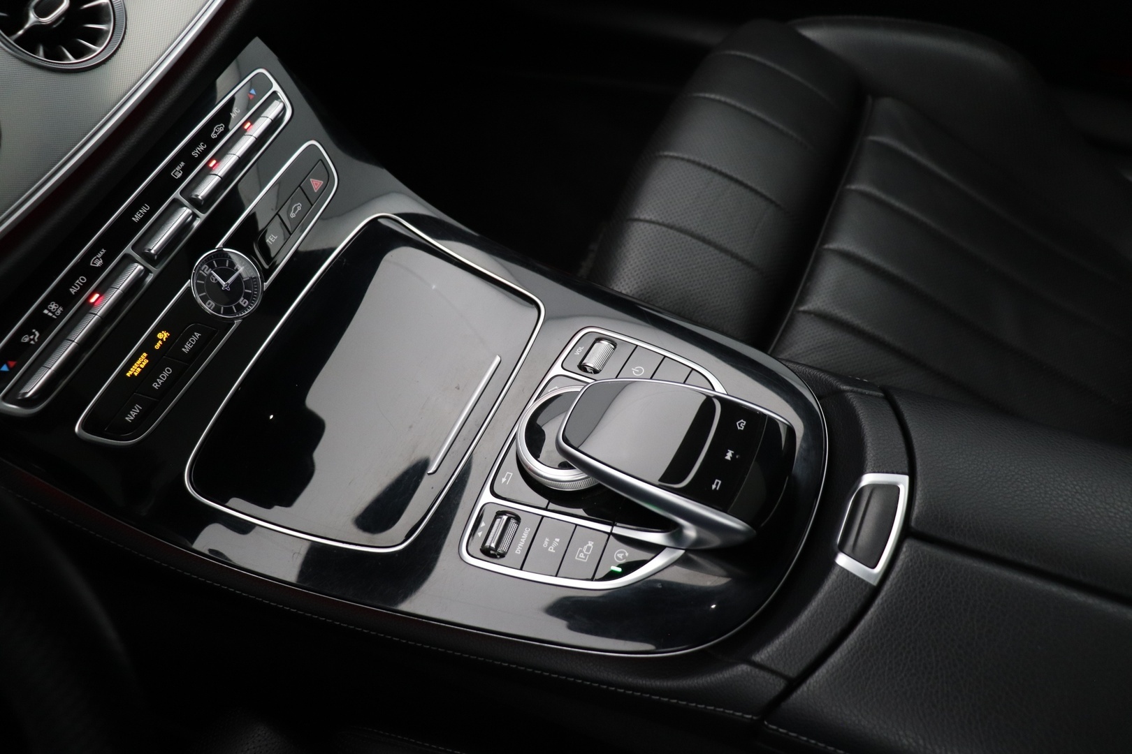 MERCEDES-BENZ E 2018