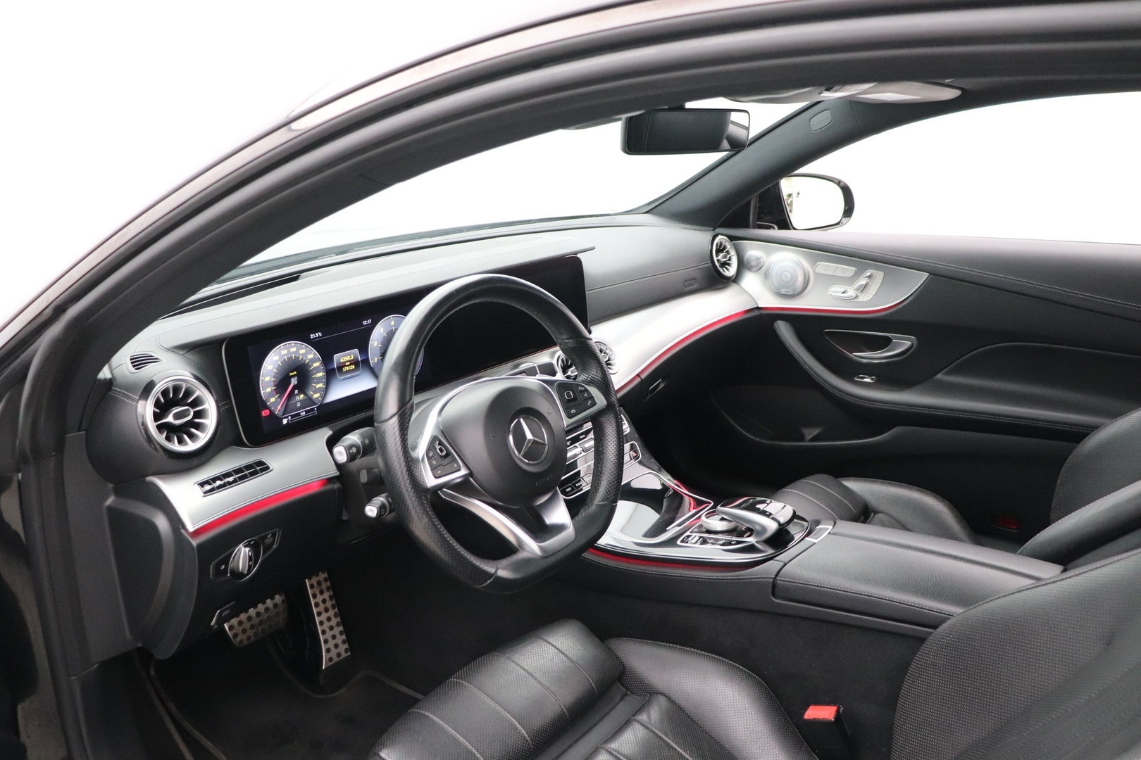 MERCEDES-BENZ E 2018