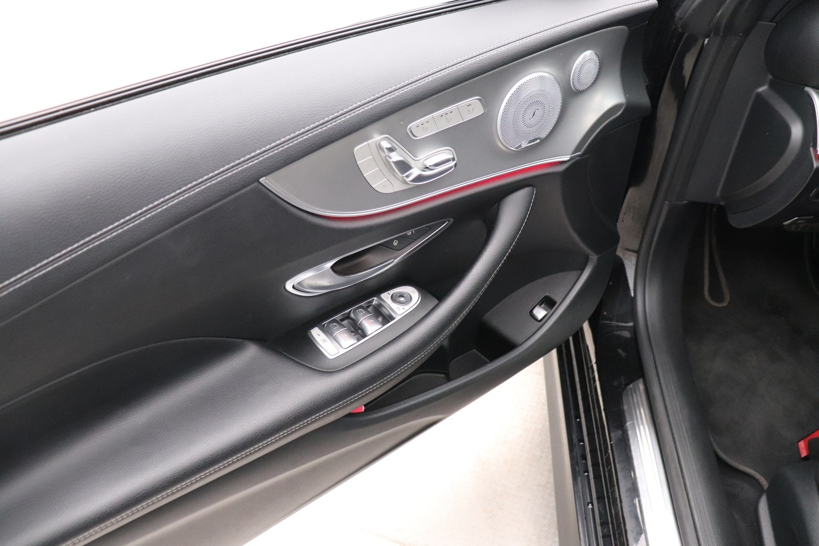 MERCEDES-BENZ E 2018