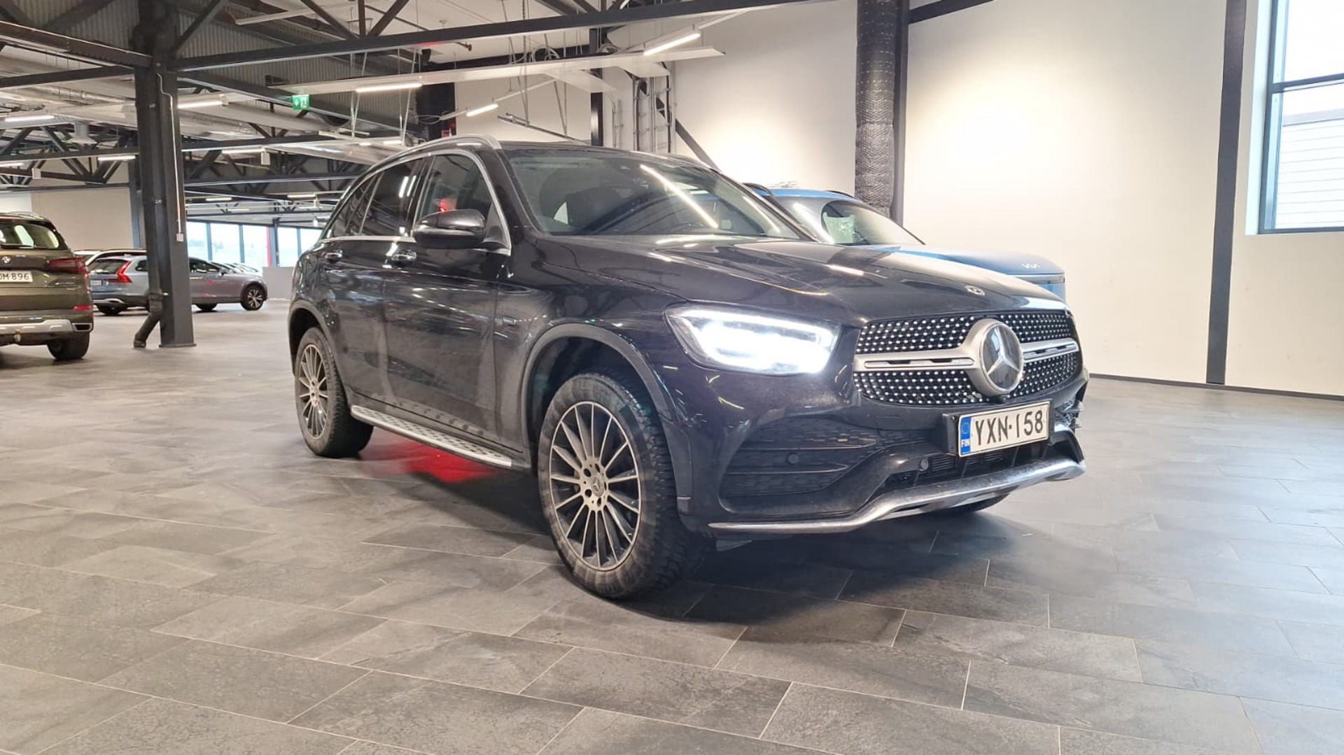 MERCEDES-BENZ GLC 2021