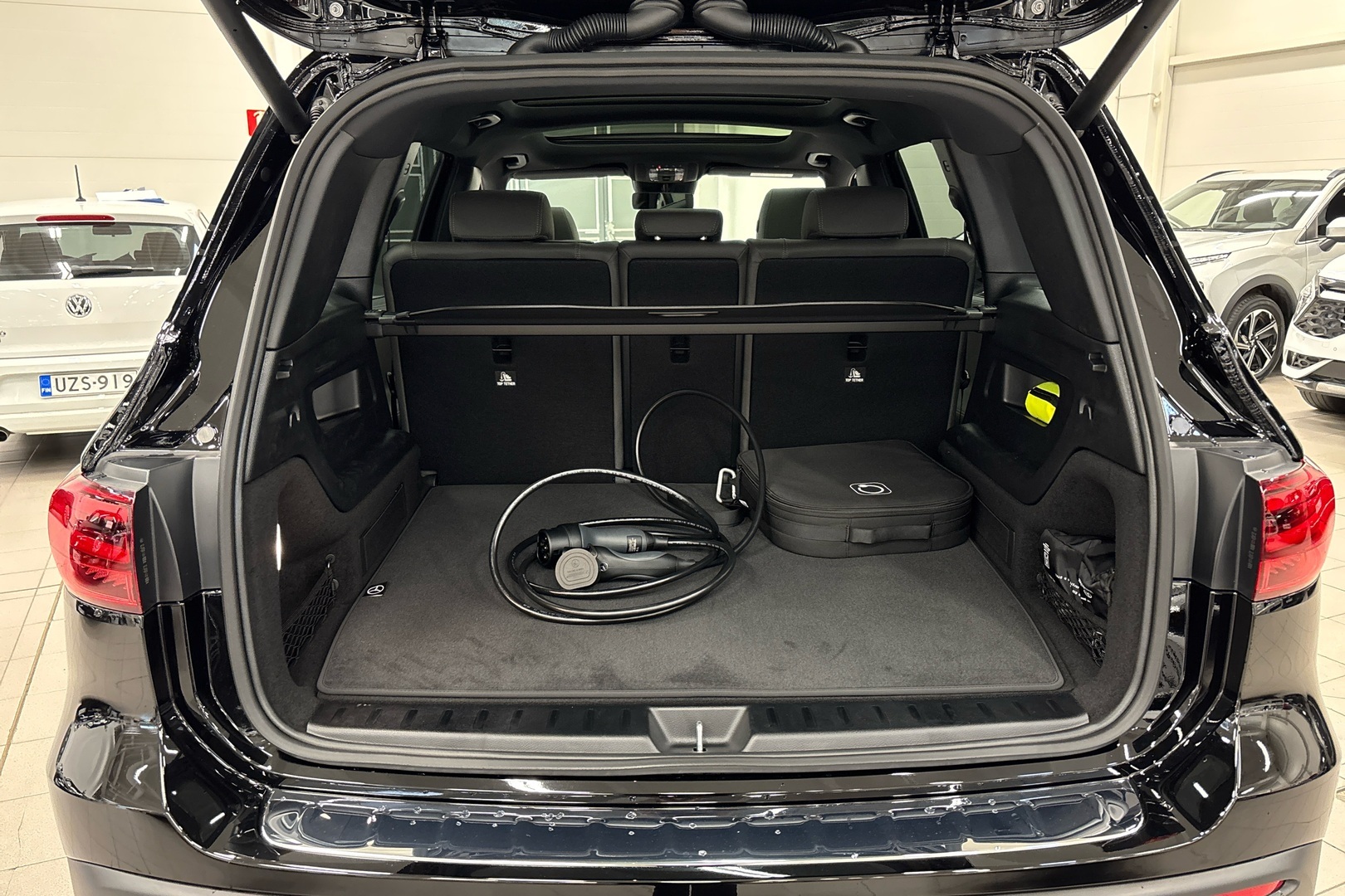 MERCEDES-BENZ EQB 2025