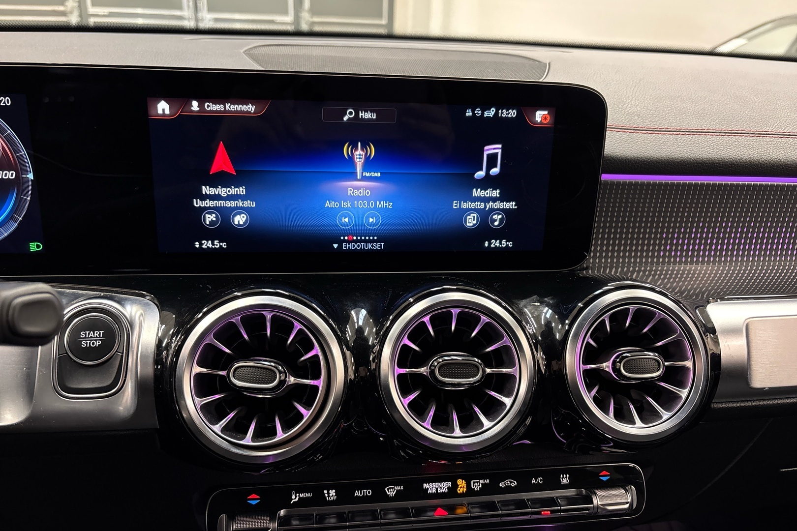 MERCEDES-BENZ EQB 2023