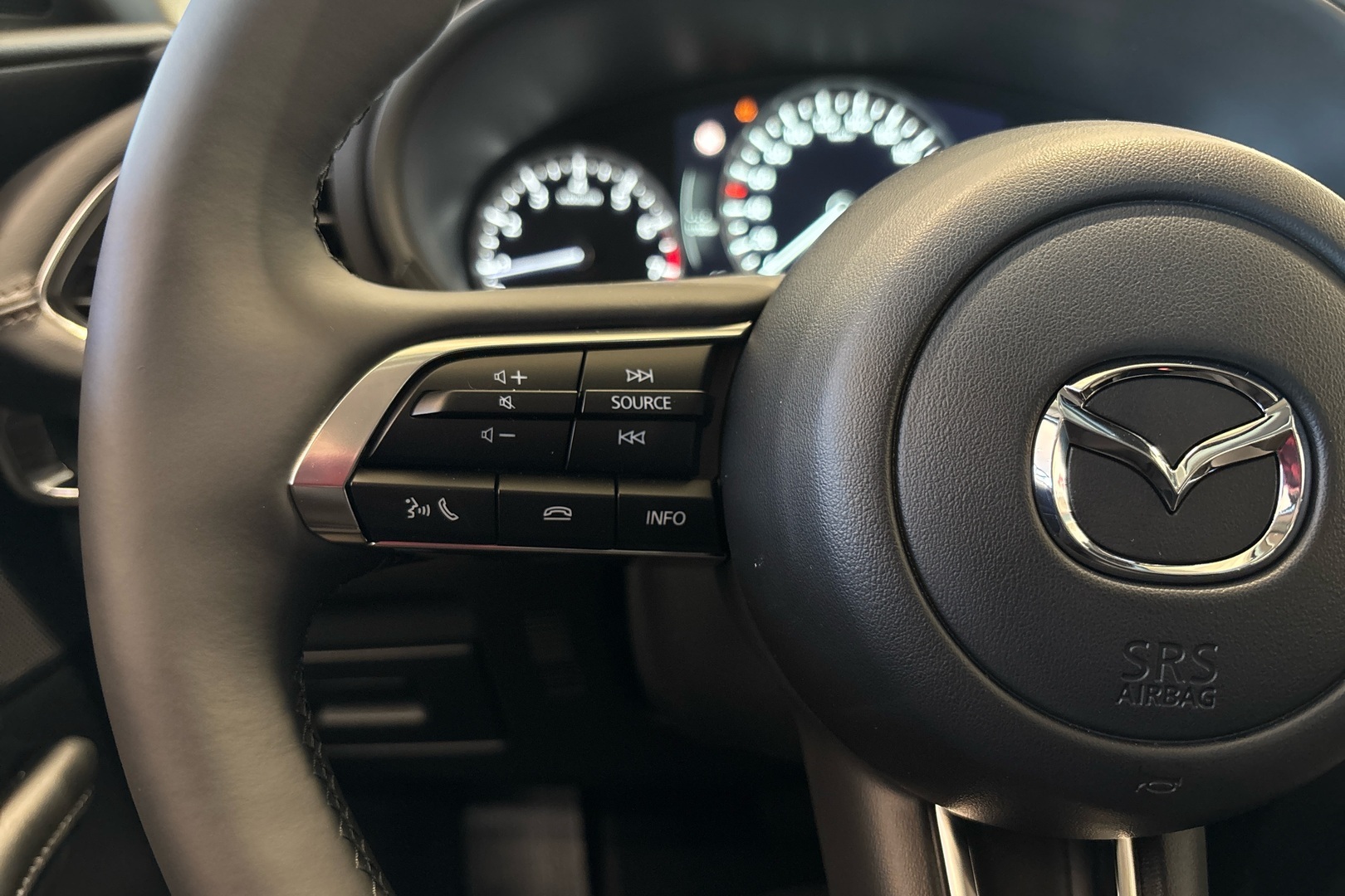 MAZDA 3 2025