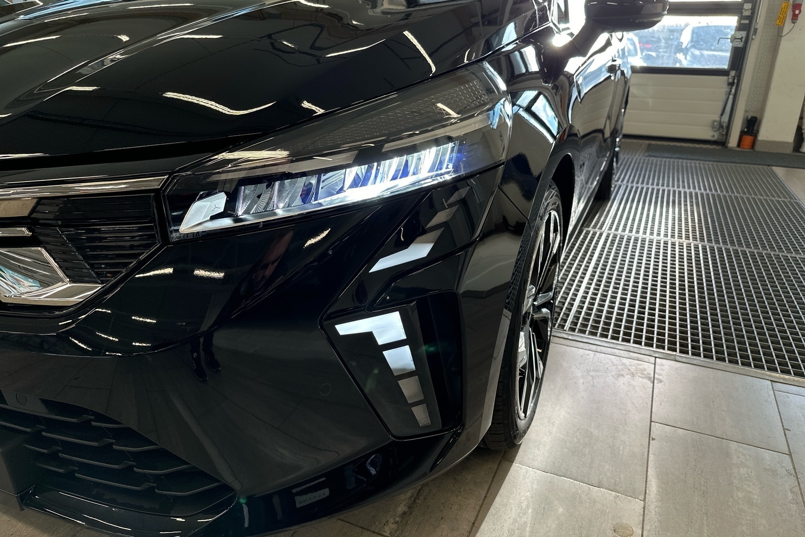 MITSUBISHI Colt 2025