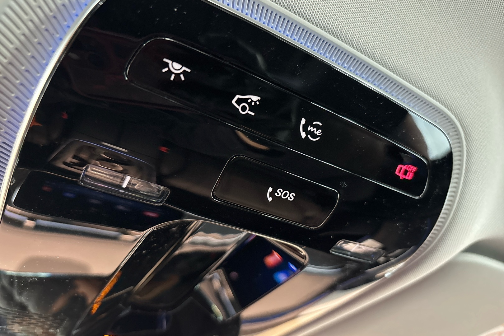 MERCEDES-BENZ E 2025