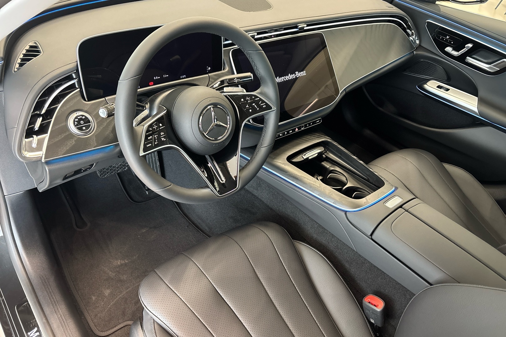 MERCEDES-BENZ E 2025