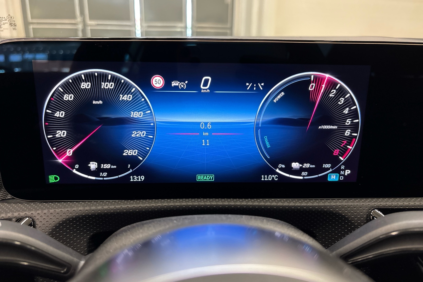 MERCEDES-BENZ CLA 2025