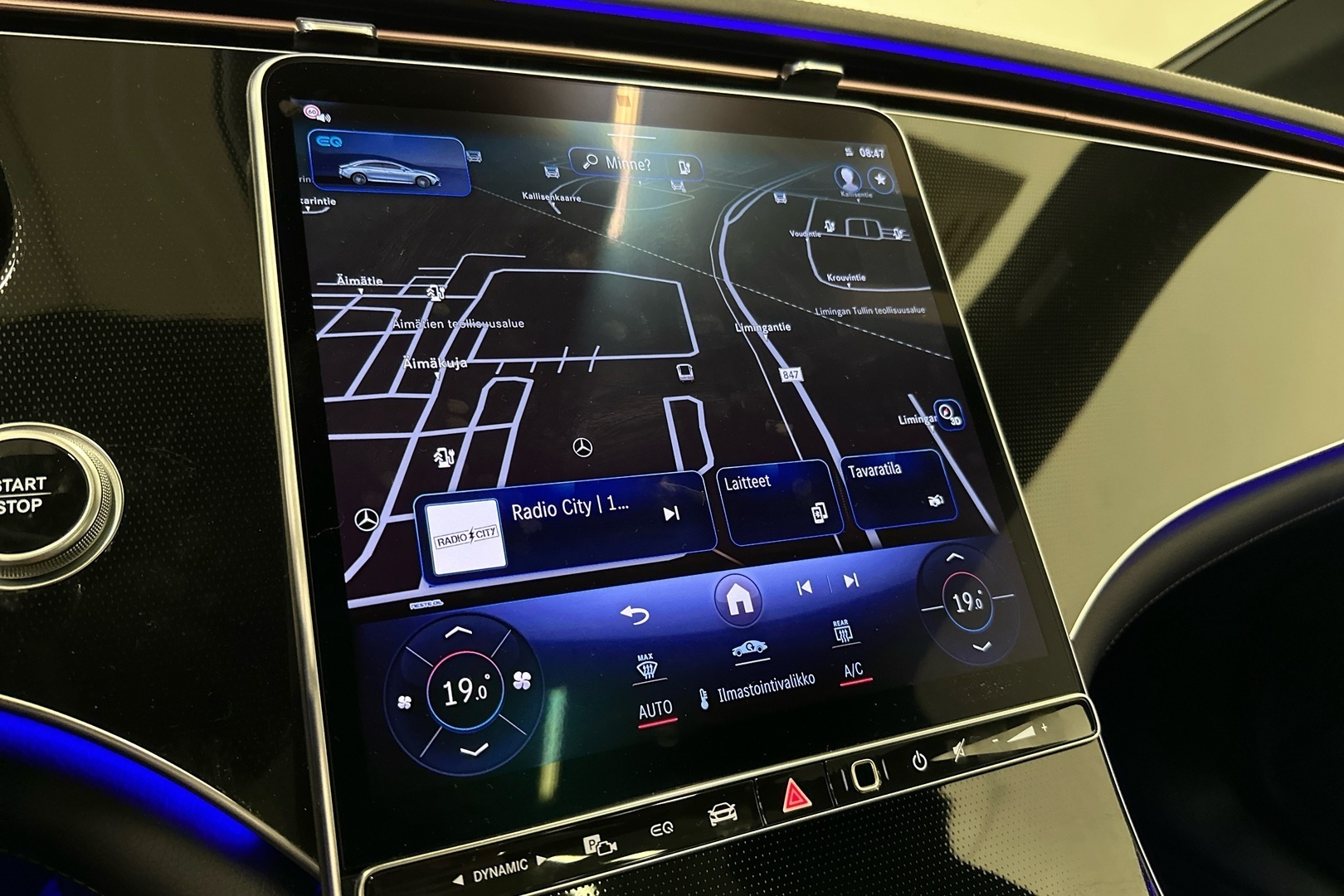 MERCEDES-BENZ EQE 2024