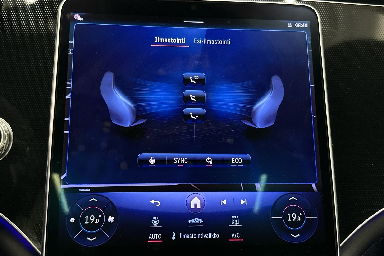 MERCEDES-BENZ EQE 2024