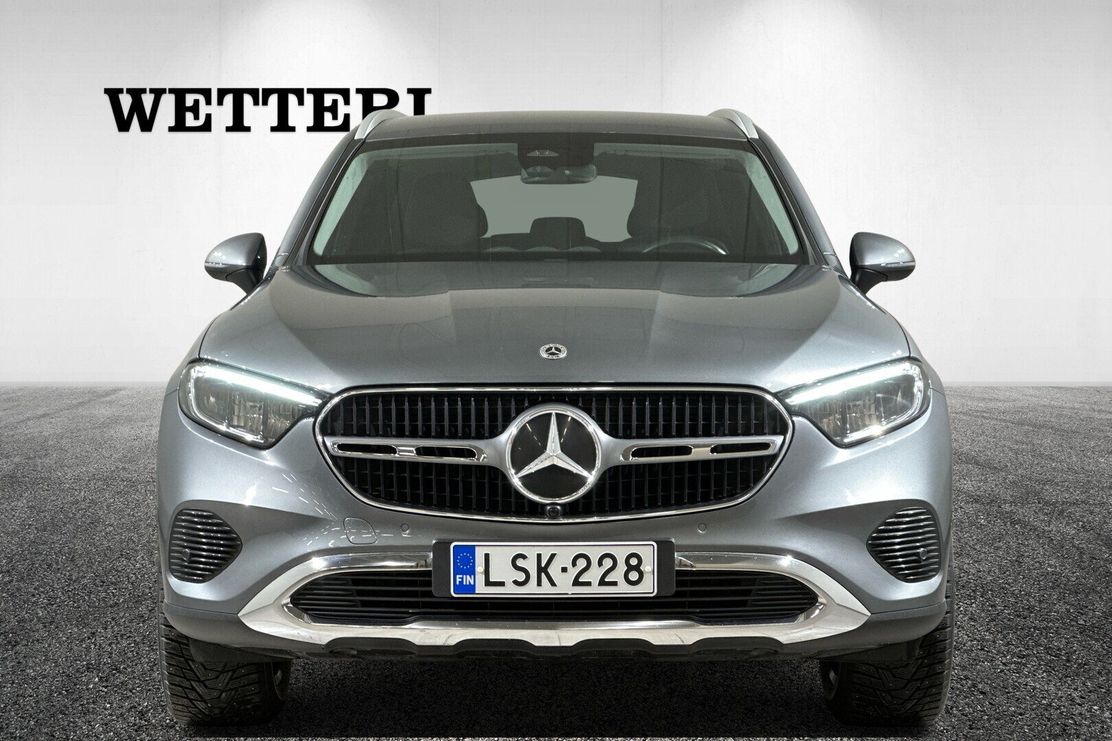 MERCEDES-BENZ GLC 2023