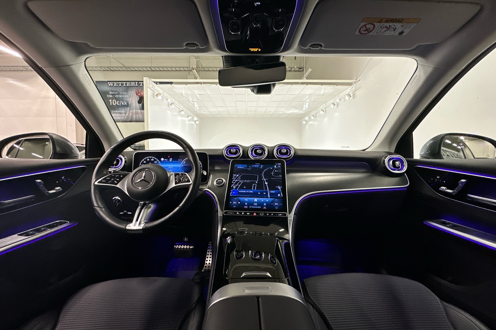 MERCEDES-BENZ GLC 2023