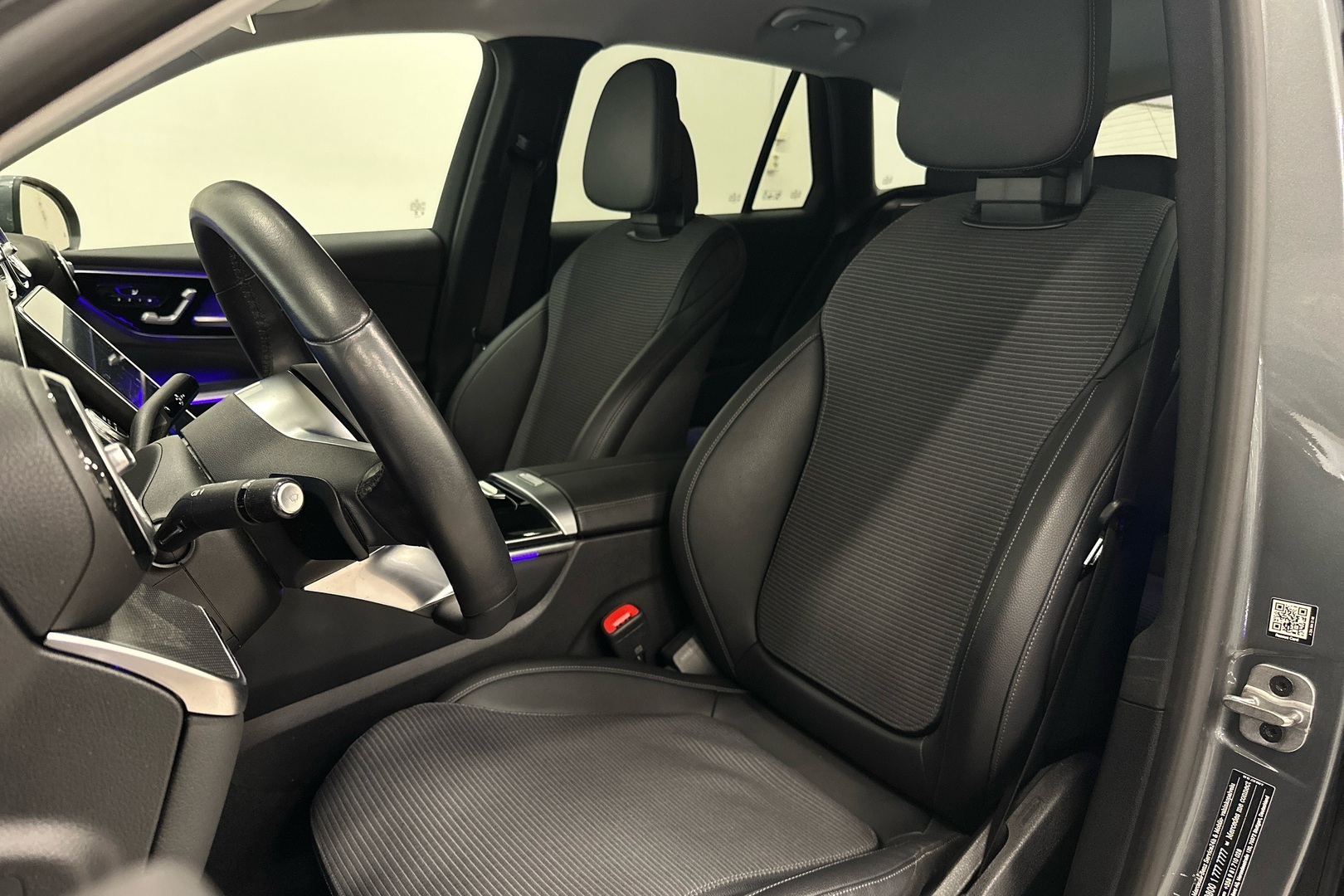 MERCEDES-BENZ GLC 2023