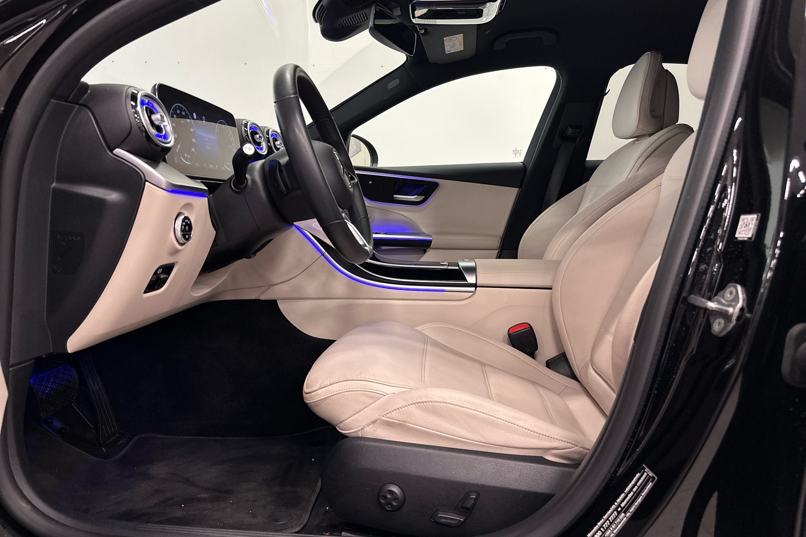 MERCEDES-BENZ C 2023