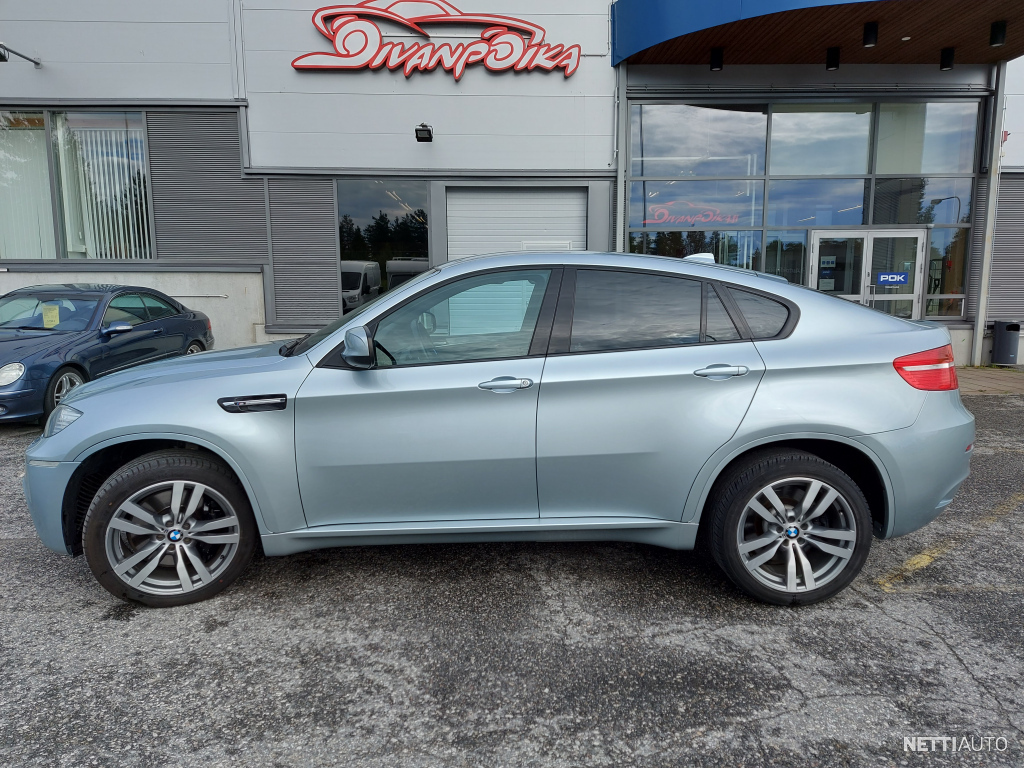 BMW X6M 2011