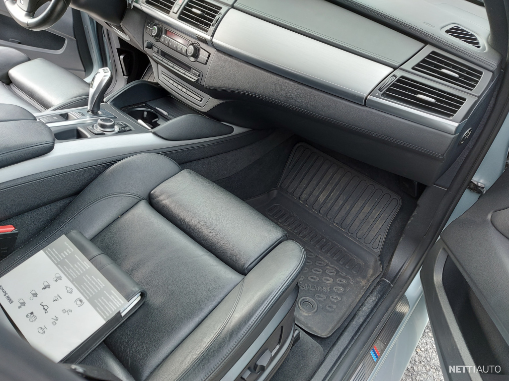 BMW X6M 2011